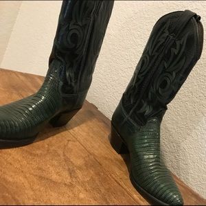 Women’s Justin Cowboy Boots